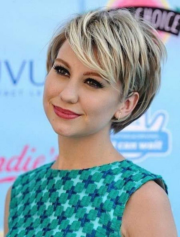 83  Short hair with layers for round face Combine with Best Outfit