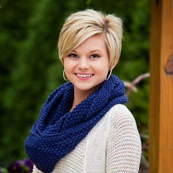 25 Beautiful Short Haircuts for Round Faces 2017