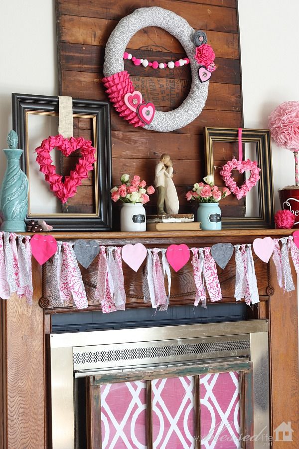 Beautiful Valentine's Day Mantel Decorations 2017