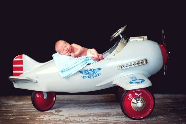 airline baby shower idea 19