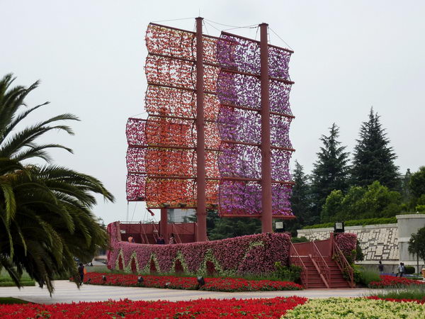 boat shaped flower idea 8 