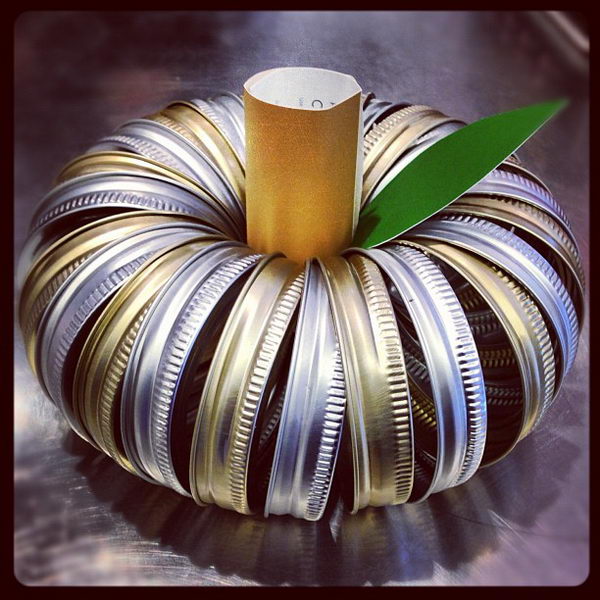 mason jar lid art idea 35