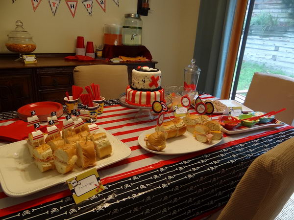 bread pirate ship idea 34 