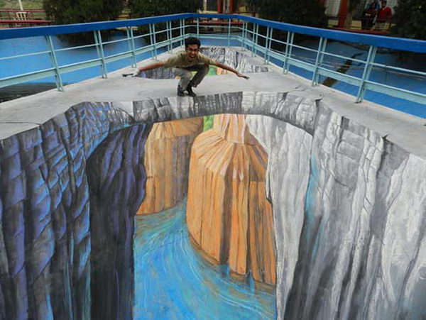 Bridge 3D Street Art.