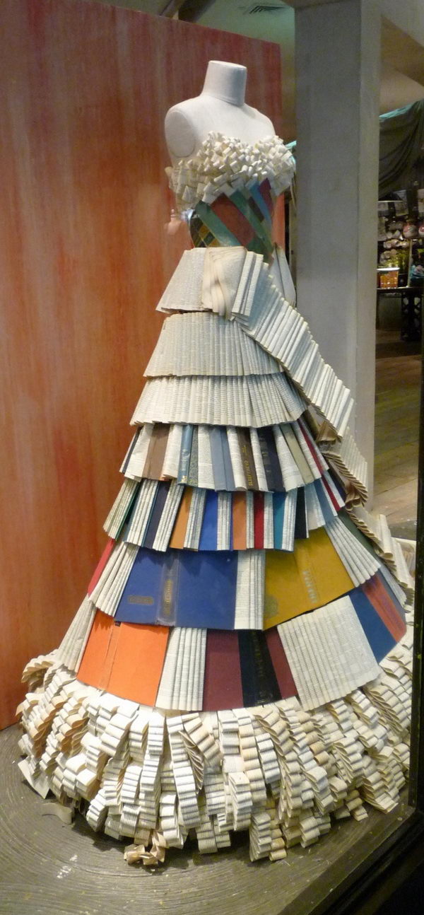 paper window books display dresses crafts examples cool anthropologie photograph displays gown things altered byrne lynn clever artwork sculpture papel
