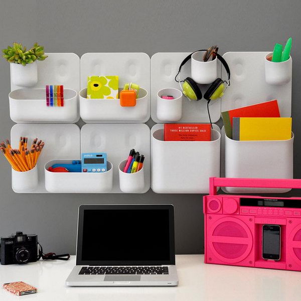 2 cubicle decorating ideas