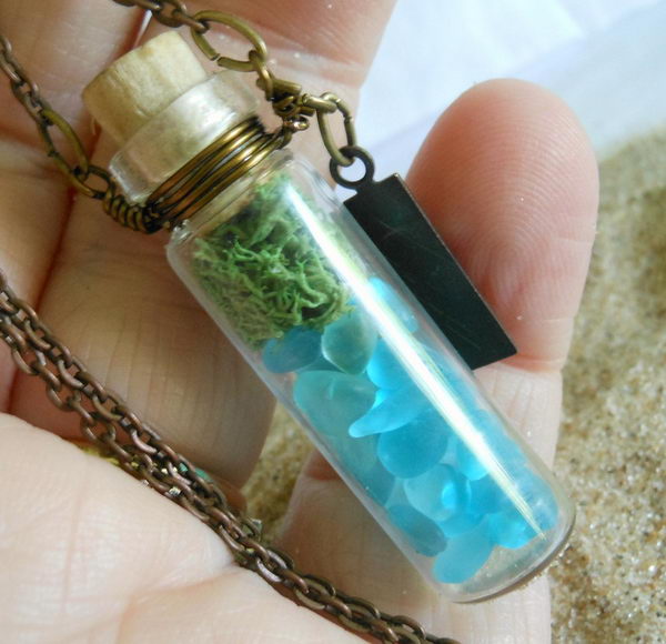 Tiny Glass Terrarium Necklace. 