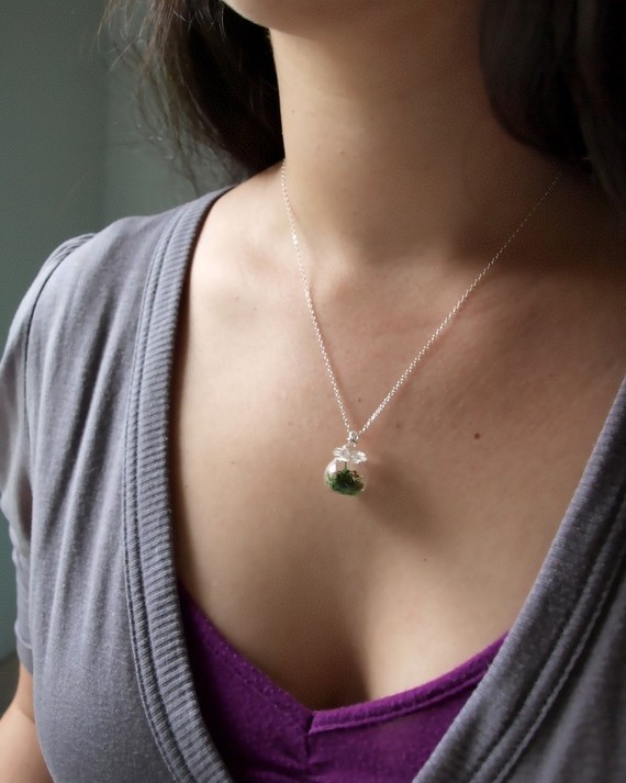 Tiny Terrarium Necklace. 
