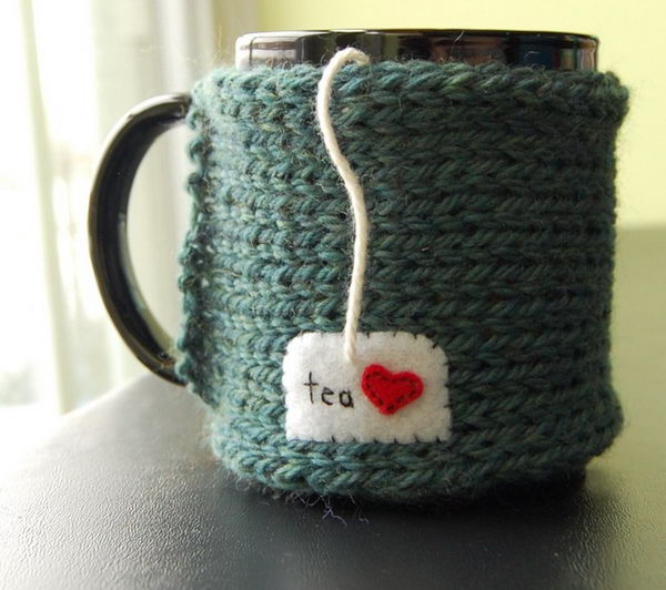 DIY crochet coffee cozy which keep coffee in cups warm while protecting fingers from the heat.