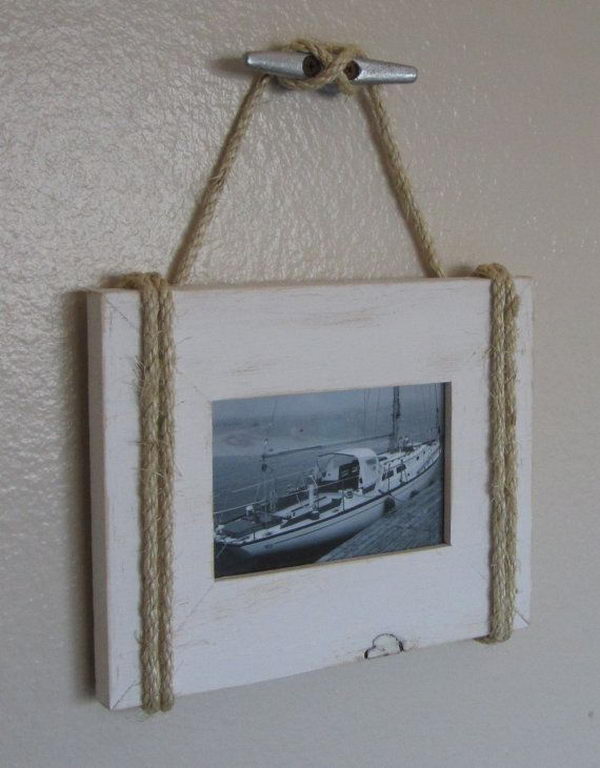 A very peaceful and calm sort of home decorating style. It brings the sea and some realistic home decoration ideas together for a magical effect.
