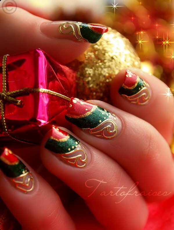 Cool Christmas Nail Designs. Decorate your nails in the spirit of Christmas.