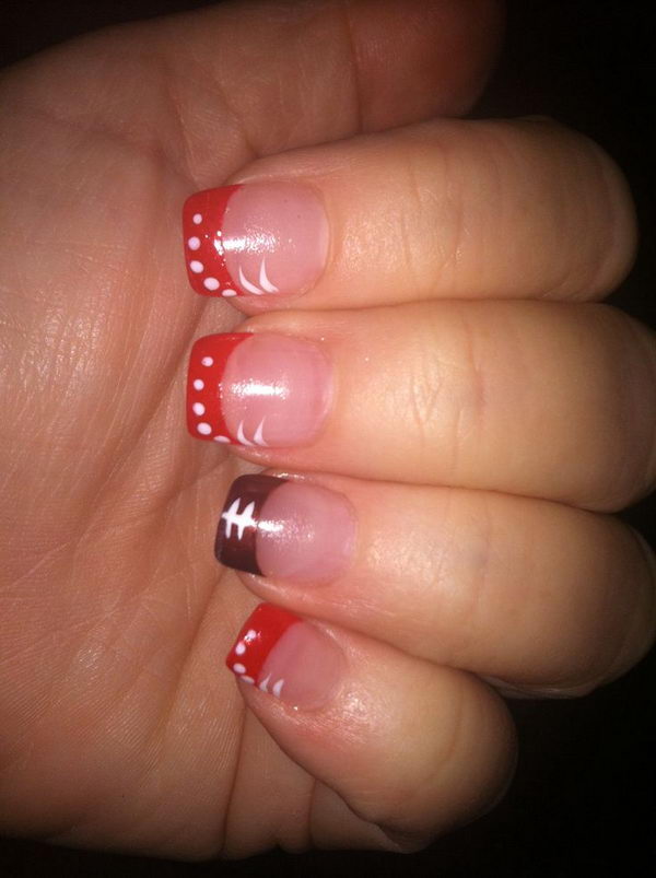 Cool Football Nail Art. A fun way to support your team and show off your team spirit throughout the football season.