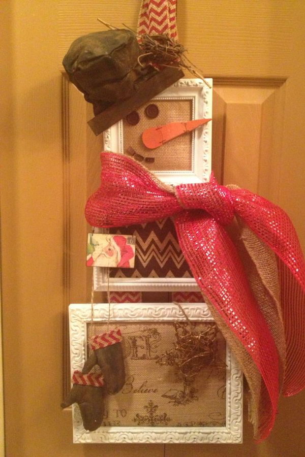 Snowman wreath from picture frames and burlap backing. Add charm to any Christmas tree or gift box, and make charming and thoughtful holiday presents for friends and family members.