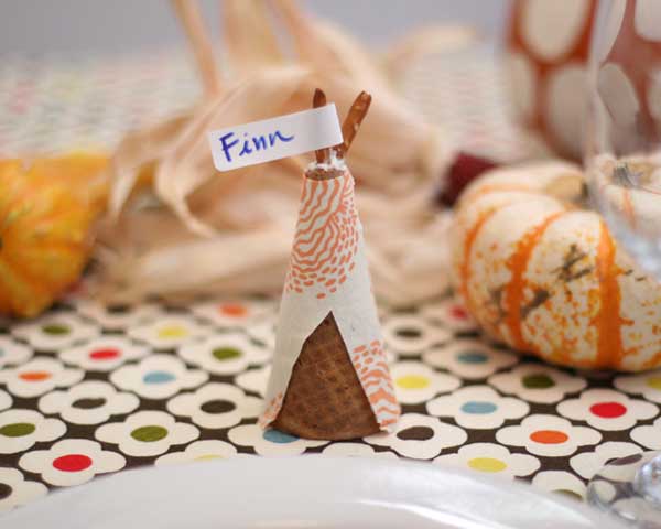 Fun and Creative Thanksgiving Place Cards. Decorate your tables and offer a small, but effective, way to add an air of festivity.