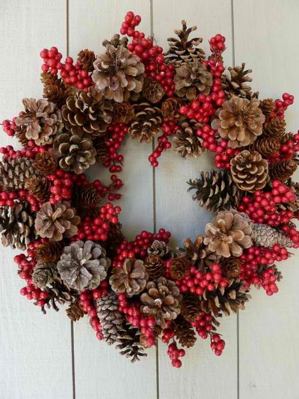 Pine Cone Wreath. 