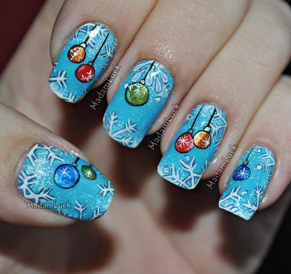 Celebrate The Holiday Season with Christmas Nail Art