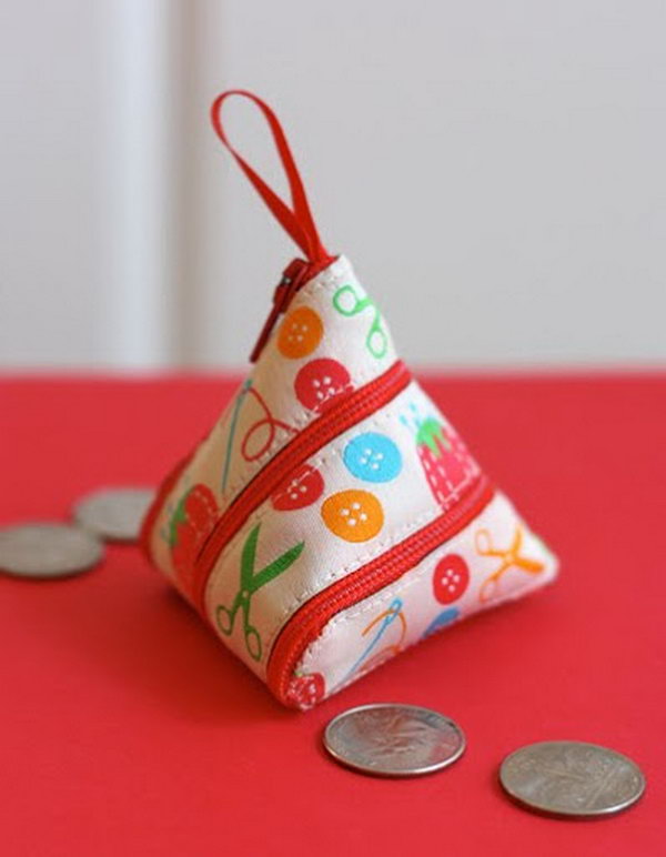 A self zipping coin purse made from a ribbon,