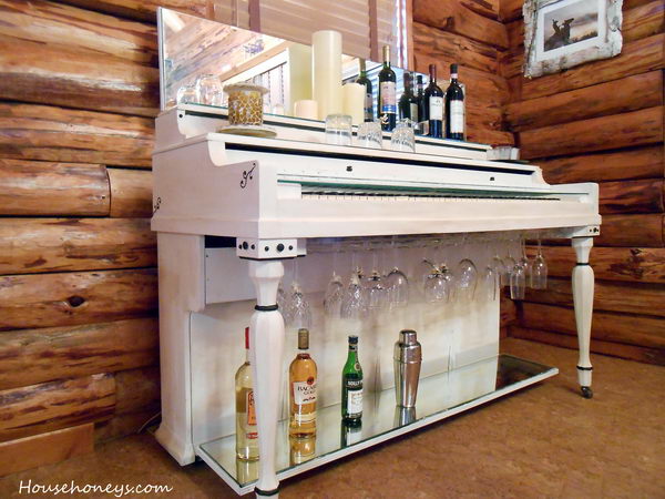 Creative Old Piano Repurposing Idea. Give your old piano a new life, and showcase your artwork to your friends.