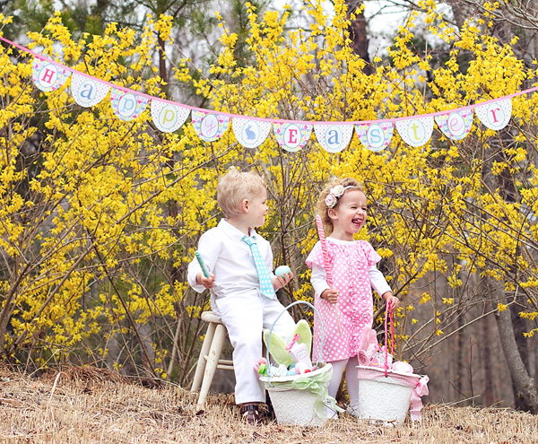 Happy Easter Banner. If you are confused about how to create the Easter atmosphere for you photo, you can try this happy Easter banner. Try to grab the shot when the siblings have some funny expression. 