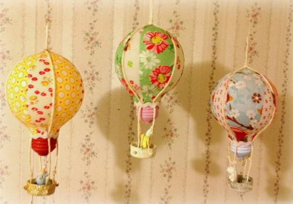 Creative Light Bulb DIY Idea. Instead of just throwing them away, repurpose them as some creative things. 