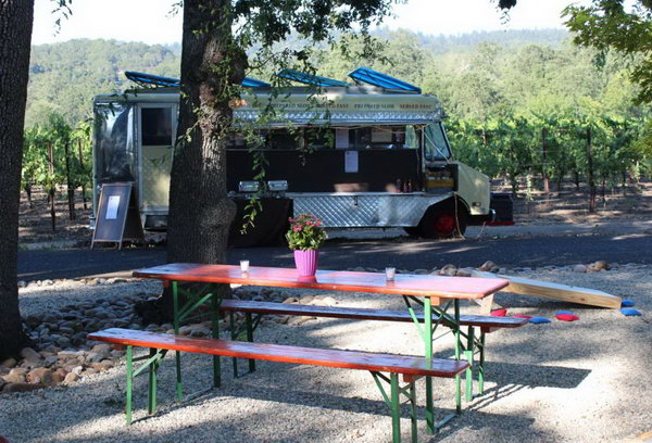 Food Truck Party Idea. Follow the hottest trend theme for parties, why not try this food truck idea. It’s so convenient for you to get the food you need and you can choose the location of the party as you like. Just rent a main cart such as a taco cart or you can offer various options for your guests to choose from, such as a hot dog cart, an ice cream cart, a snow cone cart as they like.