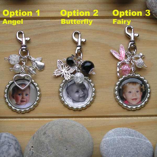 Personalised Photo Keyrings. This easy to do gift can be personalized for anyone. Learn how to do it here.
