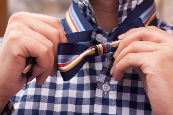 Father's Day Bow Tie. If you need a gift idea for always in style father or husband, this would give you some inspiration. See the tutorial here.