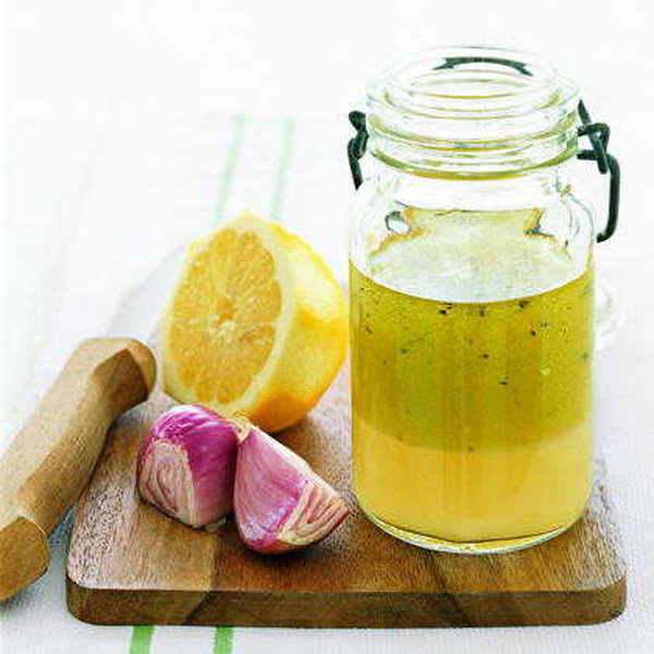 Honey Lemon Juice Salad Dressing. Whisk together the lemon juice, honey, and shallot in a small bowl. Slowly add the oil in a thin stream, whisking constantly until emulsified. Season with the salt and pepper. This salad dressing tastes great and has low calories.