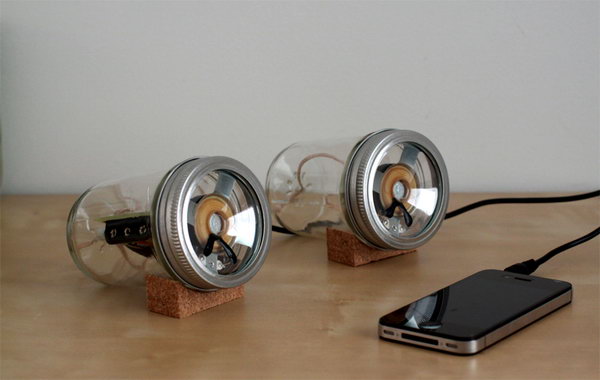 DIY Mason Jar Speaker Set: The versatile mason jar can be turned into many creative crafts and there are many examples on pinterest. Designer Sarah Pease converted these canning jars into a set of iPhone speakers using David Mellis’ open source Fab Speakers design files. And they are incredibly stylish. See the tutorial 