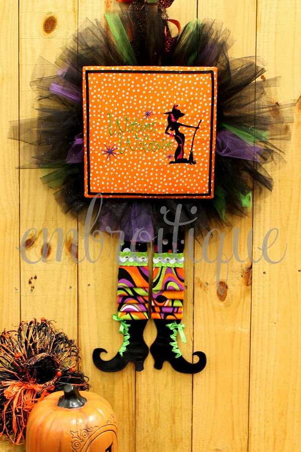 DIY Wicked Witch Loopy Legs Tutu Wreath .