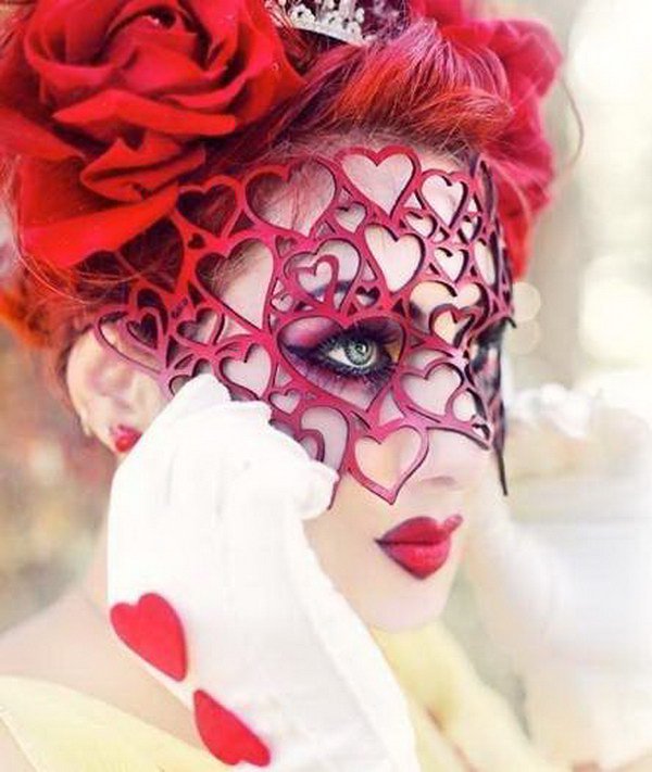 25 Queen Of Hearts Costume Ideas And Diy Tutorials 17