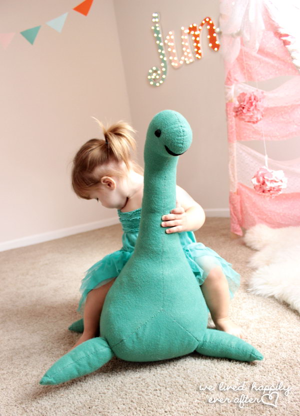 DIY Loch Ness  Monster 