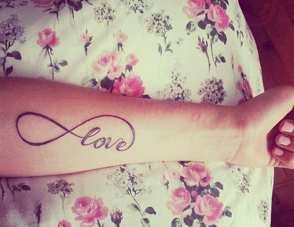 Infinity Love Tattoo on Arm. 