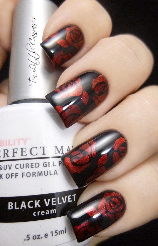 Black with Red Roses Manicure. 