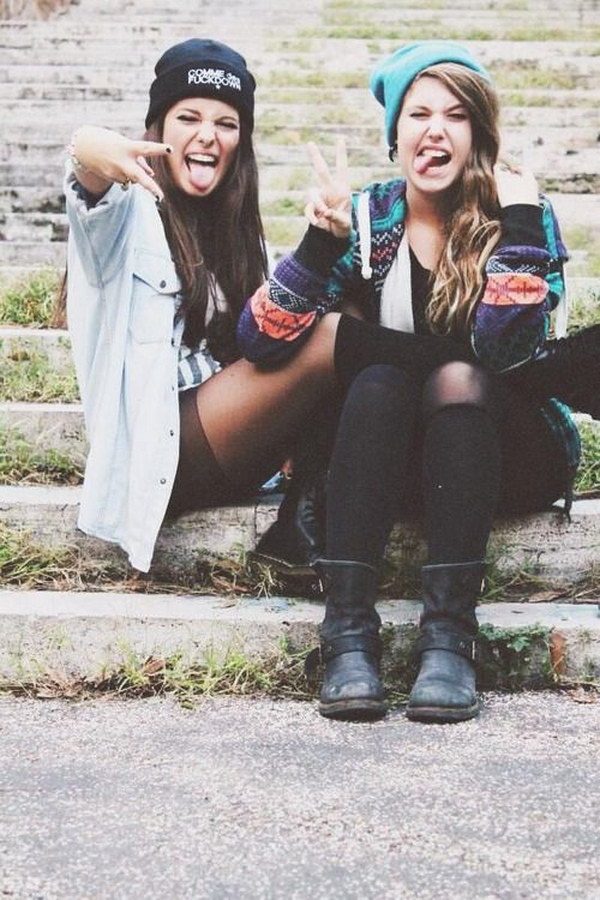 20 Fun and Creative Best Friend Photoshoot Ideas 2022