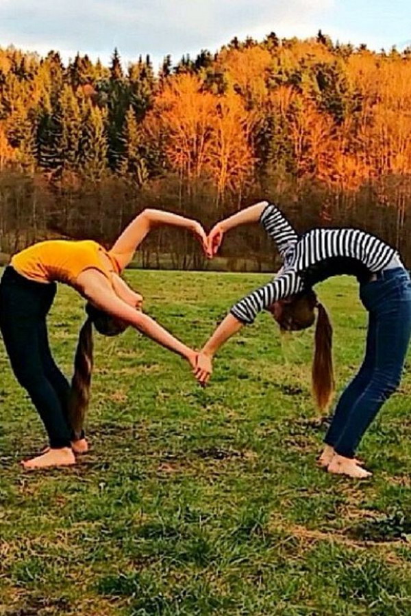 20 Fun And Creative Best Friend Photoshoot Ideas 2017 