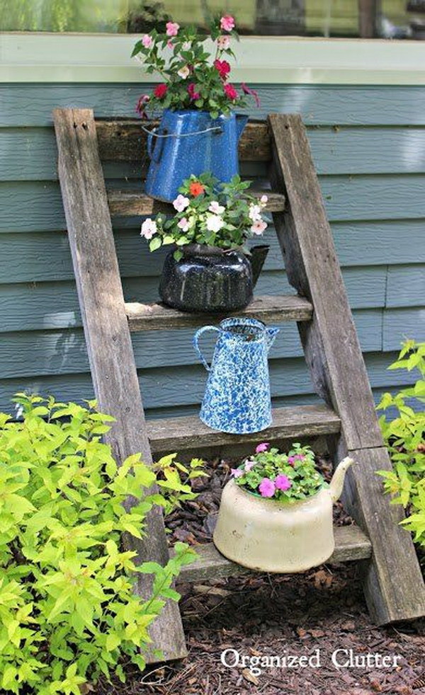 30 Easy DIY Backyard Projects &amp; Ideas 2017