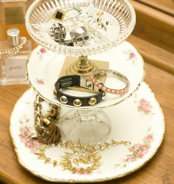 DIY Shabby Chic Jewellery Stand