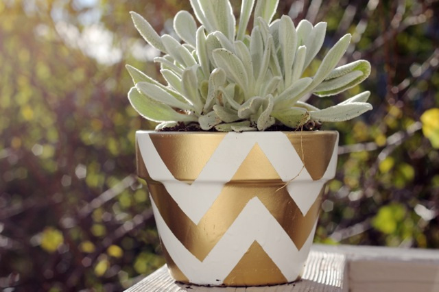 DIY Chevron Pots.