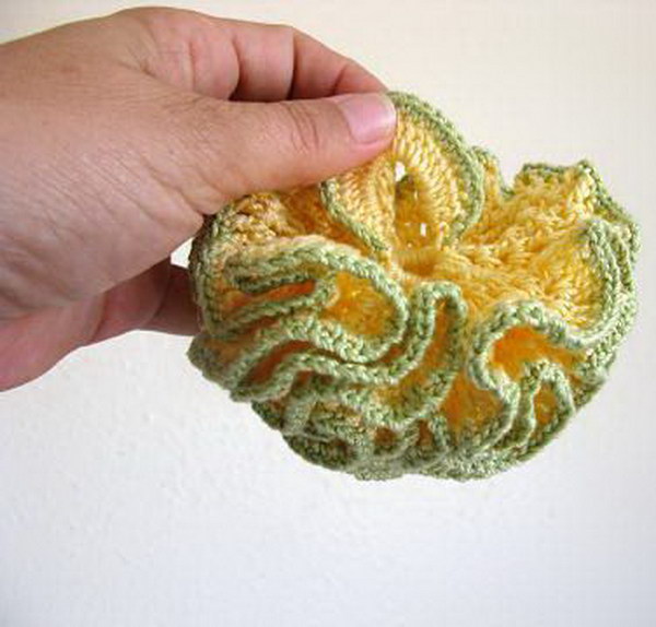 Vintage Ruffled Crocheted Dishmop.