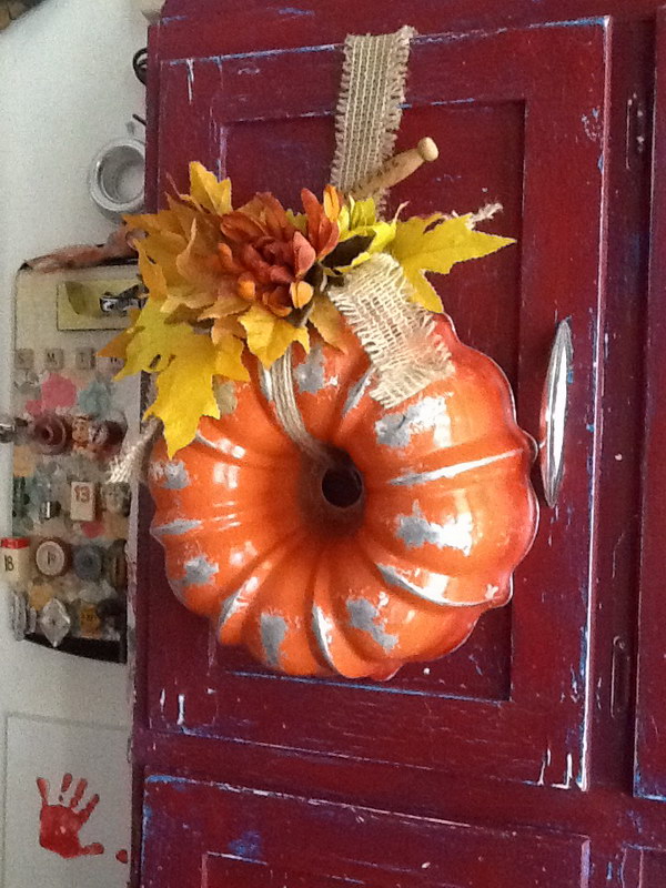 Fall Wreath Recycled from Old Bundt Cake Pan .
