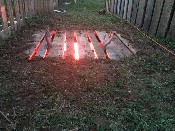 Halloween Yard Decoration.