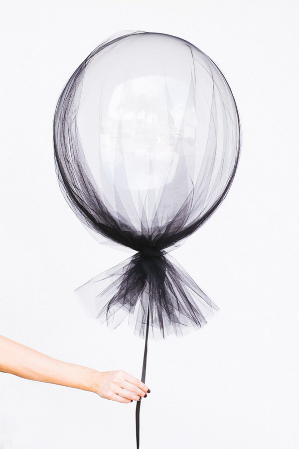 Awesome Balloon Halloween Decoration.