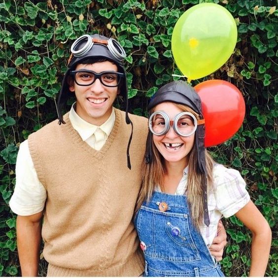 60+ Cool Couple Costume Ideas 2022