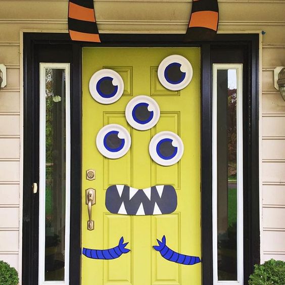 30+ Cute and Fun Halloween Door Decorating Ideas 2017