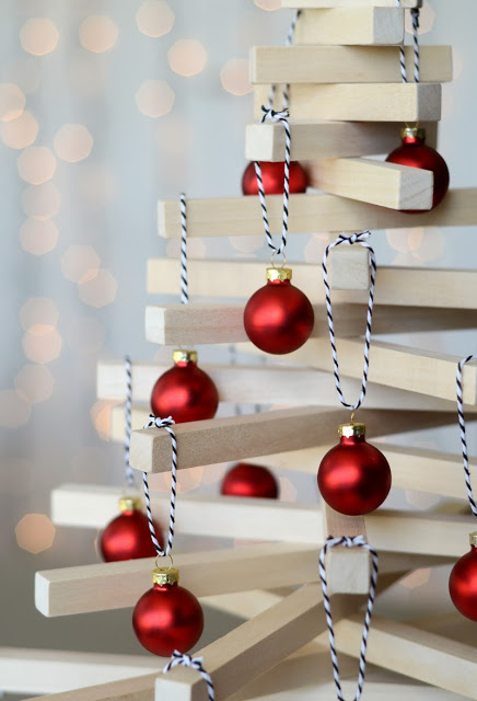 Make a Modern Wooden Tabletop Christmas Tree.