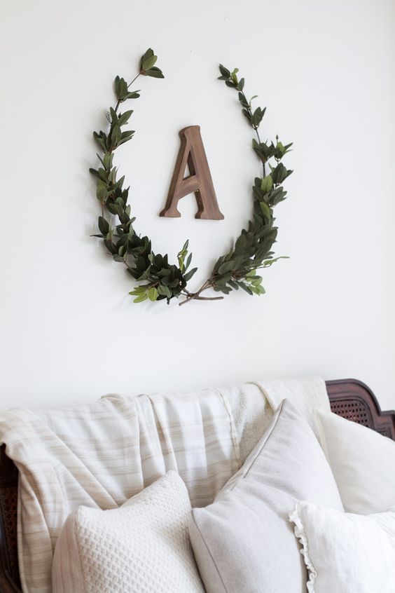 Craftberry Bush DIY Laurel Wreath .