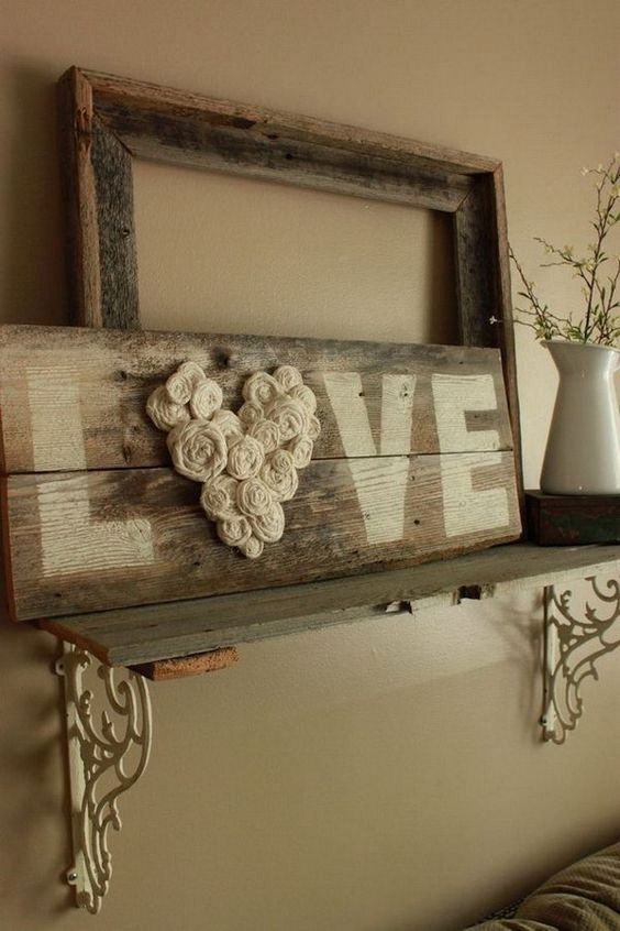 DIY Fence Wood LOVE Sign.