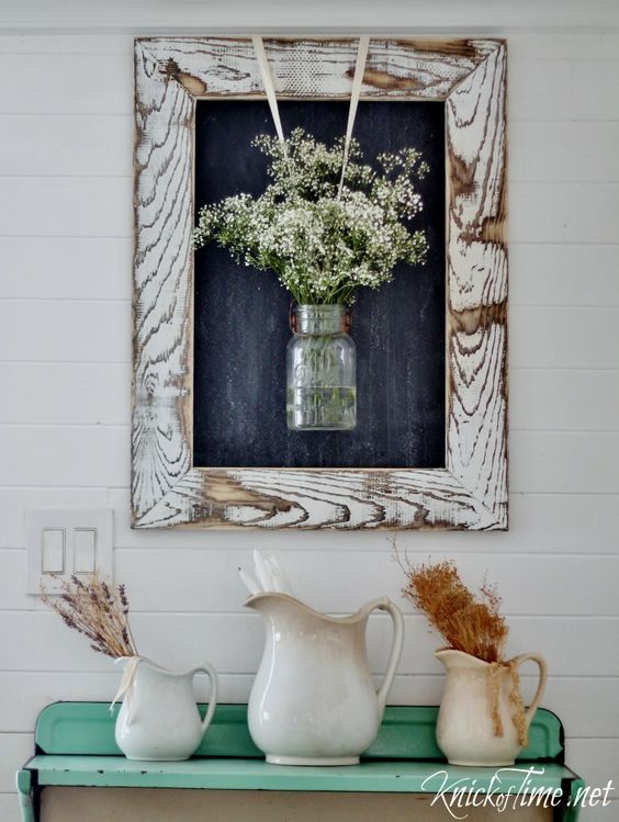 DIY Farmhouse Rustic Wooden Frame.