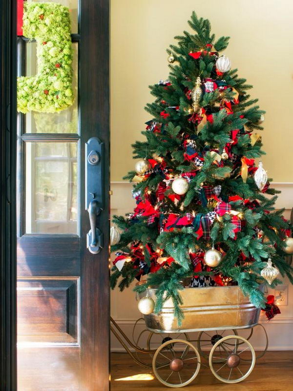 DIY Baby Doll Buggy Christmas Tree Base.